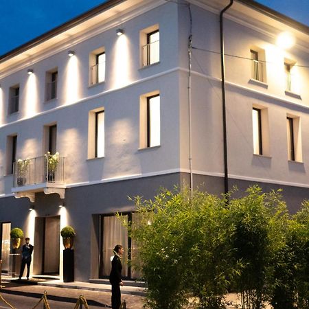 Hotel De Amicis Moglia Екстер'єр фото