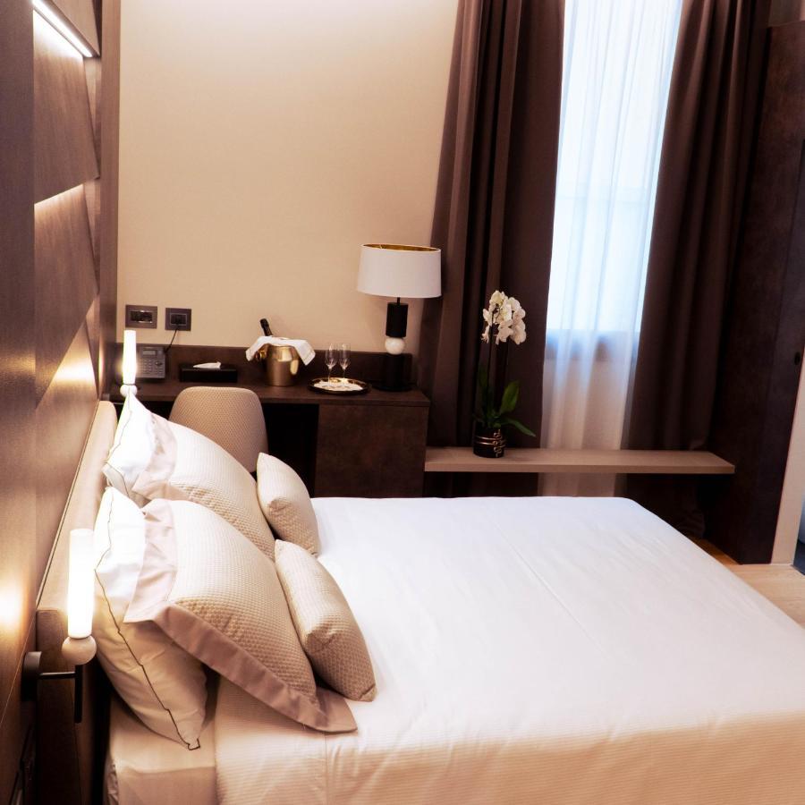Hotel De Amicis Moglia Екстер'єр фото